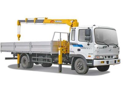 Xe tải hyundai hd120 lắp cẩu soosan (3 tấn 3)