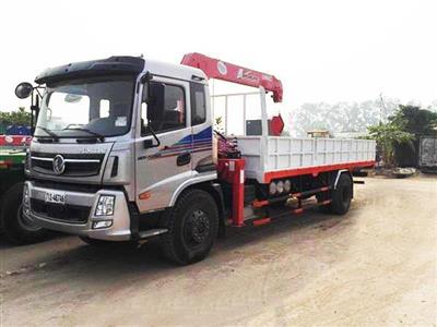Xe tải Dongfeng 8 tấn gắn cẩu UNIC 5 tấn UR-V554 4 đốt