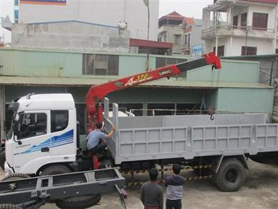 Xe tải dongfeng 7 tấn lắp cẩu unic 370