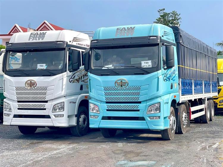Xe Tải Thùng 4 Chân FAW JH6 370Hp
